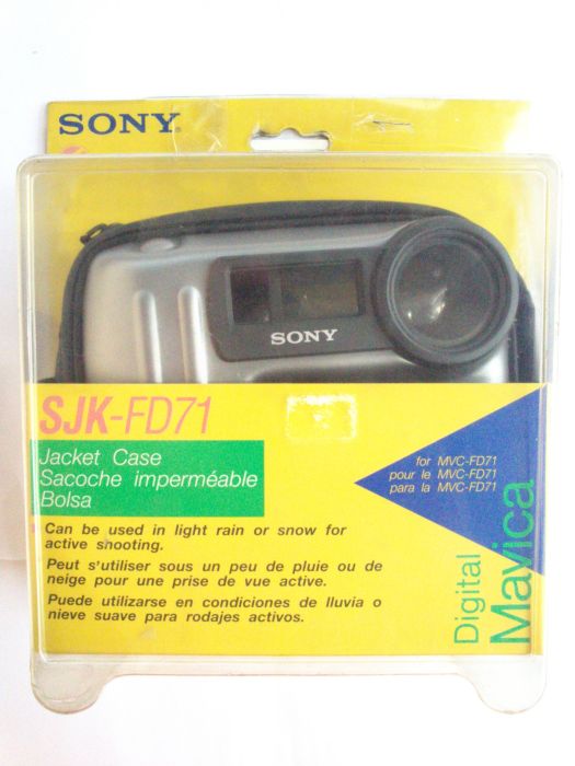 SONY SJK-FD71 Jacket Case for Sony MVC-FD71 Digital Camera 